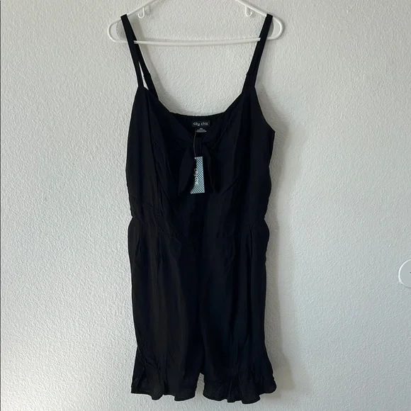 City Chic Black Romper with Pockets - Picture 1 of 3